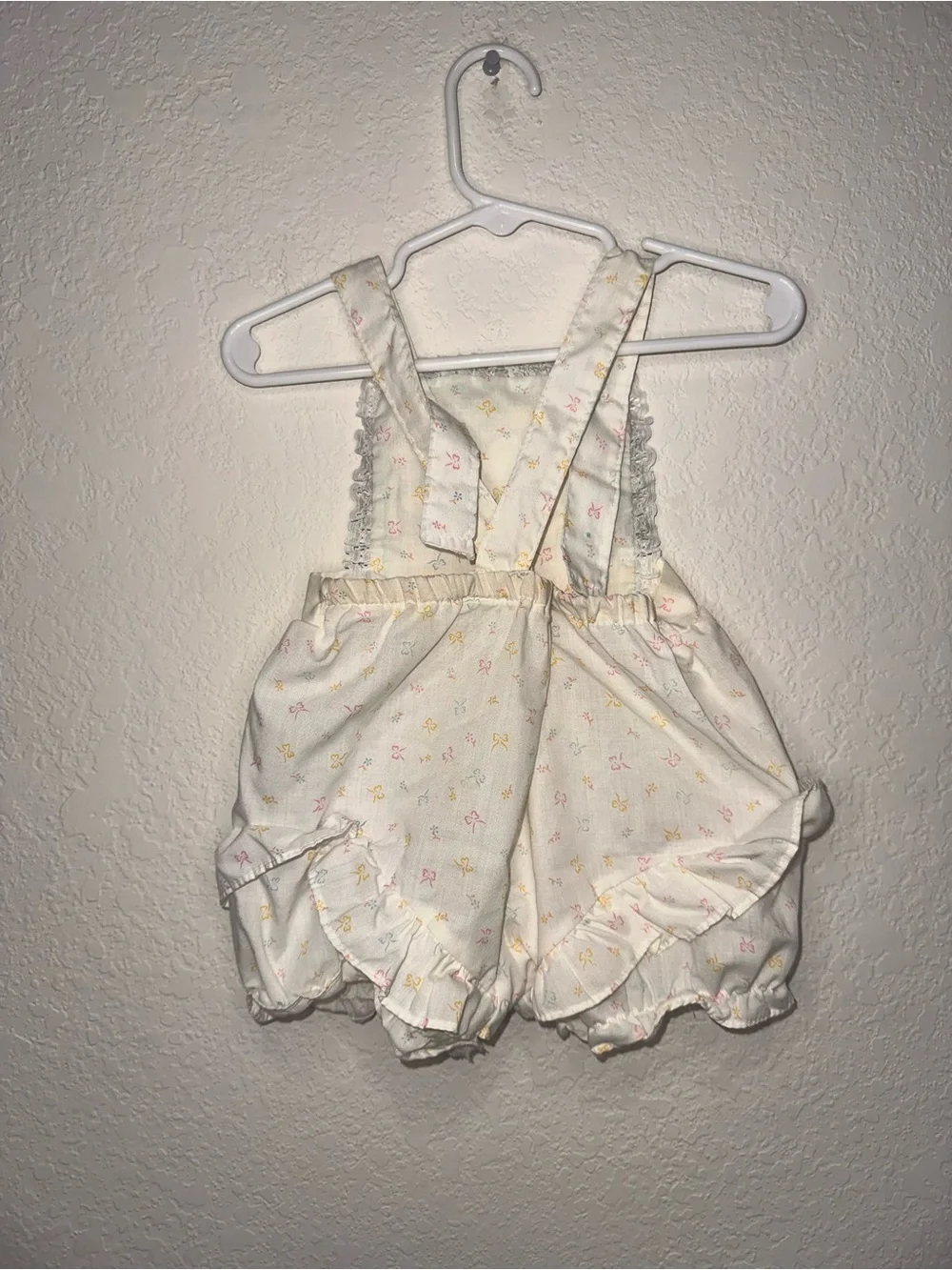 Vintage Baby Girls Heart Appliqué Romper - Pastel Hearts on Cream 18 months